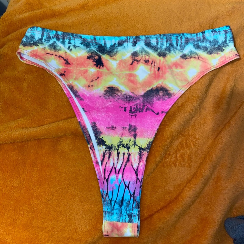 iHeartraves tie dye bottoms